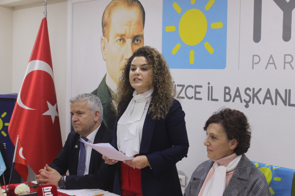 Aslıhan Tüysüz, Başarısını Siyasette de Gösteriyor